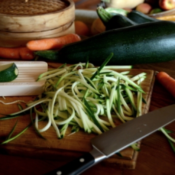 courgette-and-carrot-tagliatelli-preparation